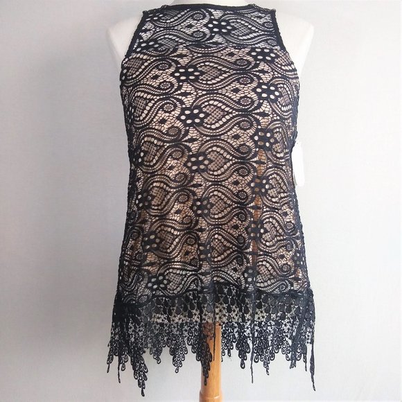 Altar'd State Lace Overlay Sleeveless Tuni… - Picture 1 of 11